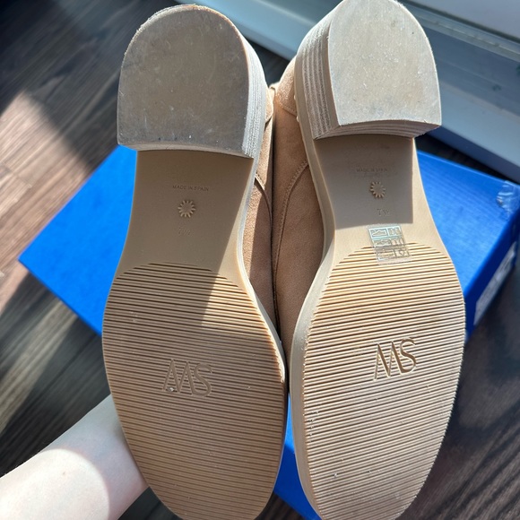 Stuart Weitzman ankle boots with pearl suede tan colour size 7.5 - Picture 3 of 8